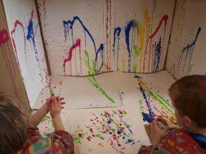 I bambini hanno tanti modi per divertirsi e condividere all'Asilo Nido